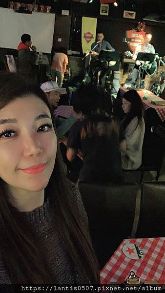 2019330_190410_0008.jpg