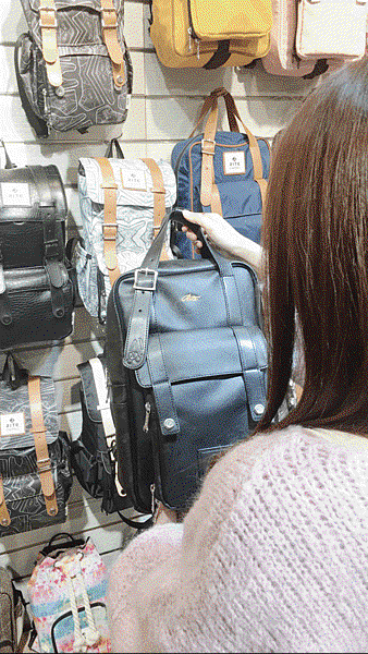 F4A19C16-EB09-4A9C-9D3B-99CE5E918222.gif